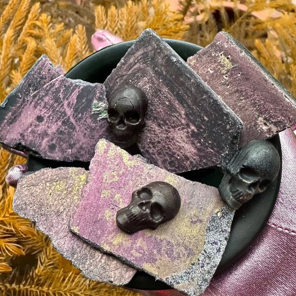 Witch & Famous Wax Melt Brittle: Almond Macarons Vanilla Cake Lavender Tea Scent - Picture 6 of 10